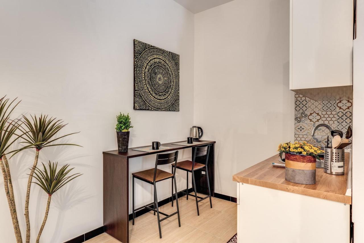 The Quarters Naples Apartments Екстер'єр фото