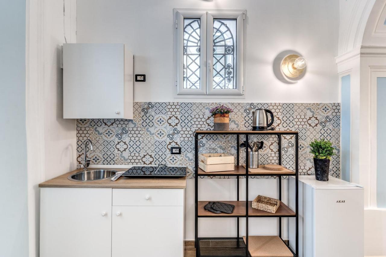 The Quarters Naples Apartments Екстер'єр фото
