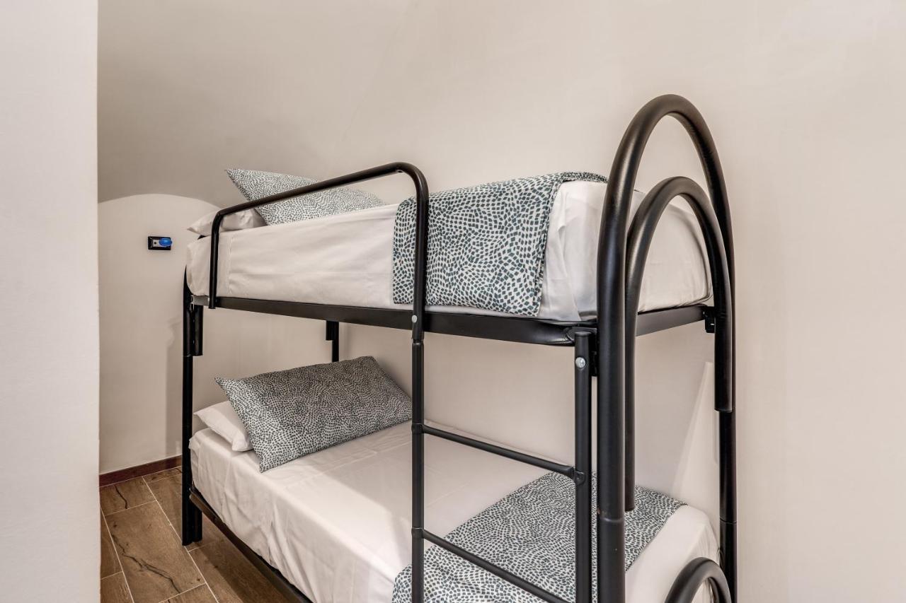 The Quarters Naples Apartments Екстер'єр фото
