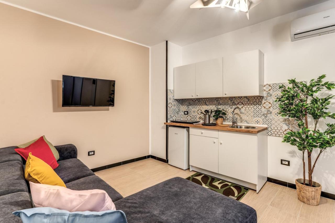 The Quarters Naples Apartments Екстер'єр фото