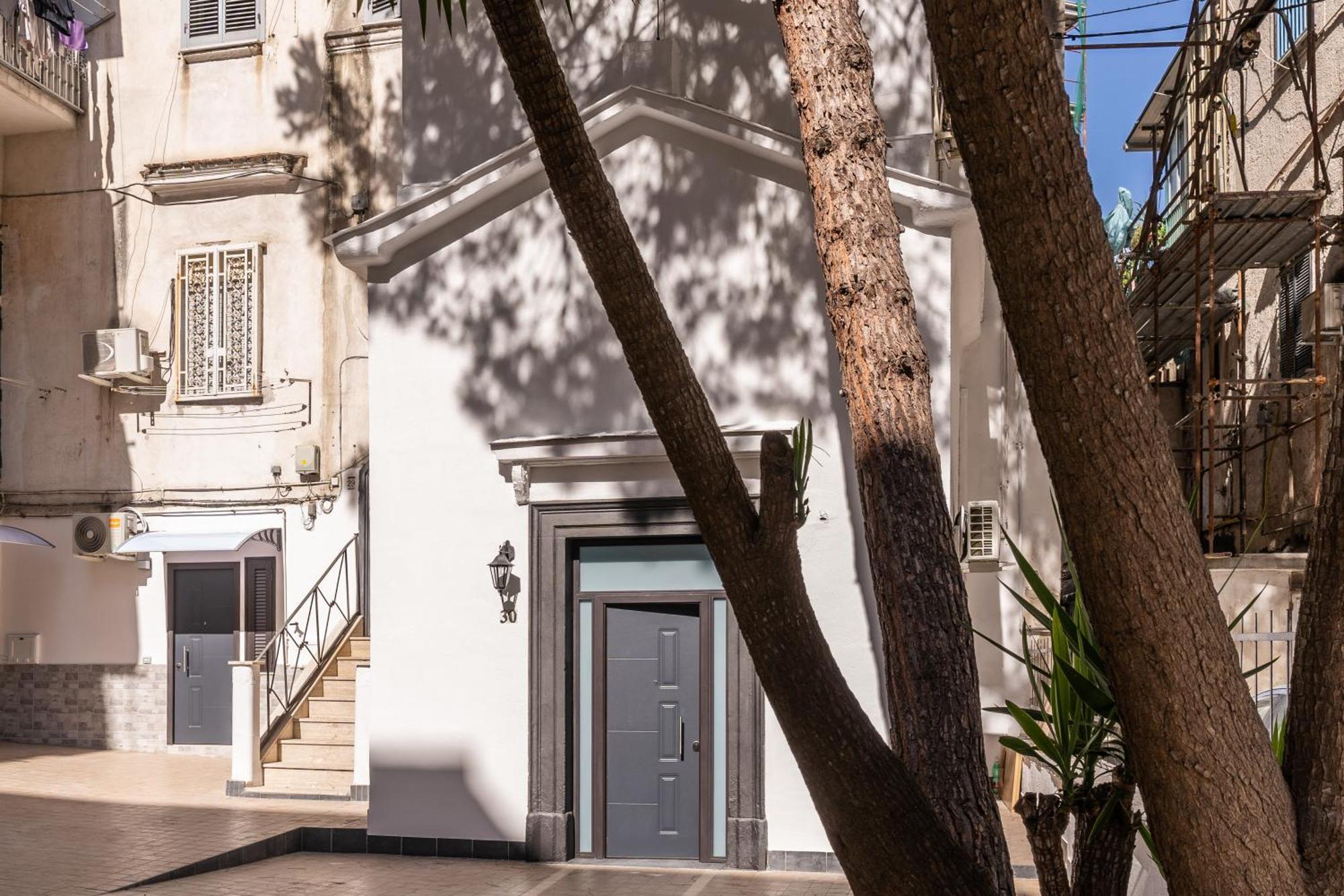 The Quarters Naples Apartments Екстер'єр фото