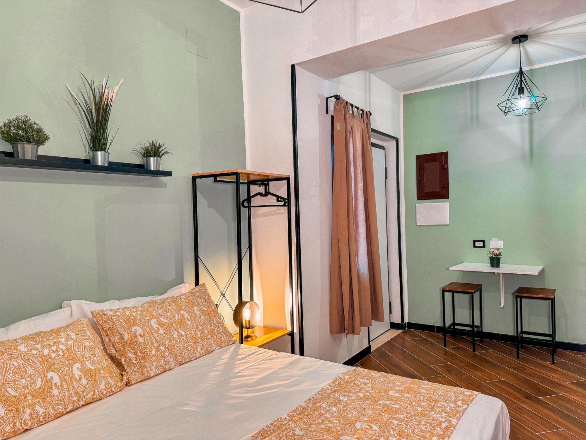 The Quarters Naples Apartments Екстер'єр фото